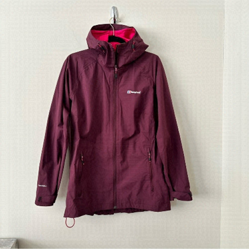 Berghaus-Womens Light Trek Hydroshell Jacket in Maroon/Burgundy